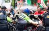 Protesten in de Verenigde Staten tegen het bezoek van de Israëlische premier Netanyahu aan het land. De politie gebruikt pepperspray om de betogers onder de duim te houden. beeld EPA, Jim Lo Scalzo 