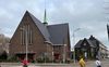 Onder de Oranjekerk van de gereformeerde gemeente in Nederland in Gouda ontdekte de onderhoudscommissie paalrot. beeld RD