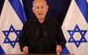 De Israëlische premier Benjamin Netanyahu tijdens een persconferentie op een legerbasis in Tel Aviv op 28 oktober 2023. Tijdens deze toespraak deed hij de uitspraken over Amalek. beeld AFP, Abir Sultan