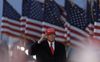 De Amerikaanse oud-president Donald Trump zaterdag op een rally in Schnecksville, Pennsylvania. beeld EPA, Sarah Yenesel