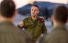 Stafchef Herzi Halevi bezocht maandagavond de getroffen luchtmachtbasis Nevatim. beeld AFP/Israeli Army