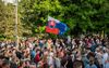 Mensen in Bratislava demonstreerden begin deze maand massaal tegen het reorganisatieplan van de regering voor de publieke omroep. De regering wil meer controle krijgen over publieke zenders. beeld EPA, Jakub Gavlak 