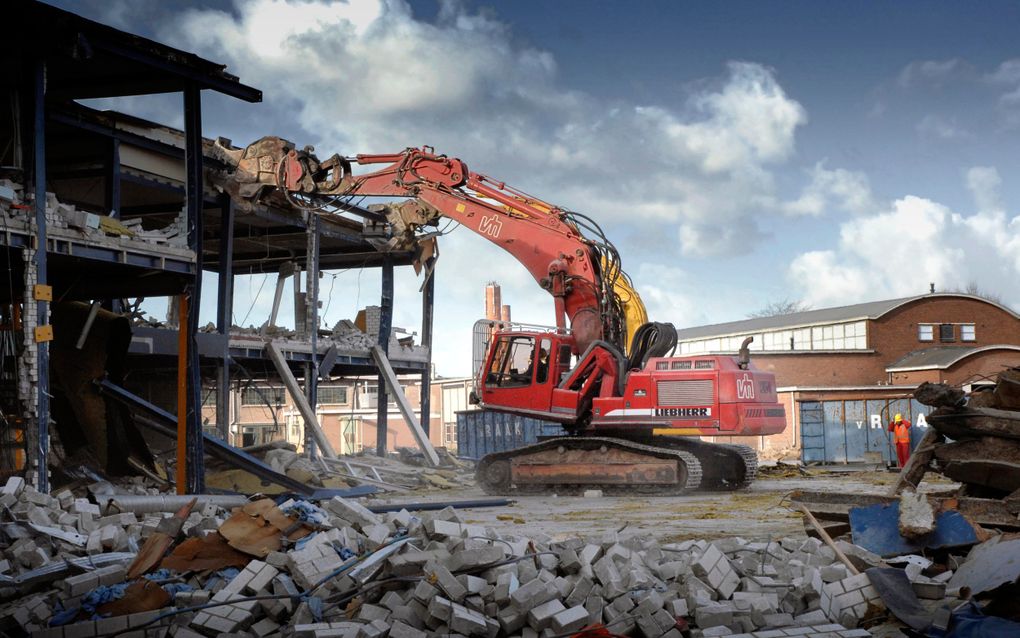 Voormalig bouwproject in Utrecht. Er wordt gesloopt om nieuwbouw te verwezenlijken. beeld iStock