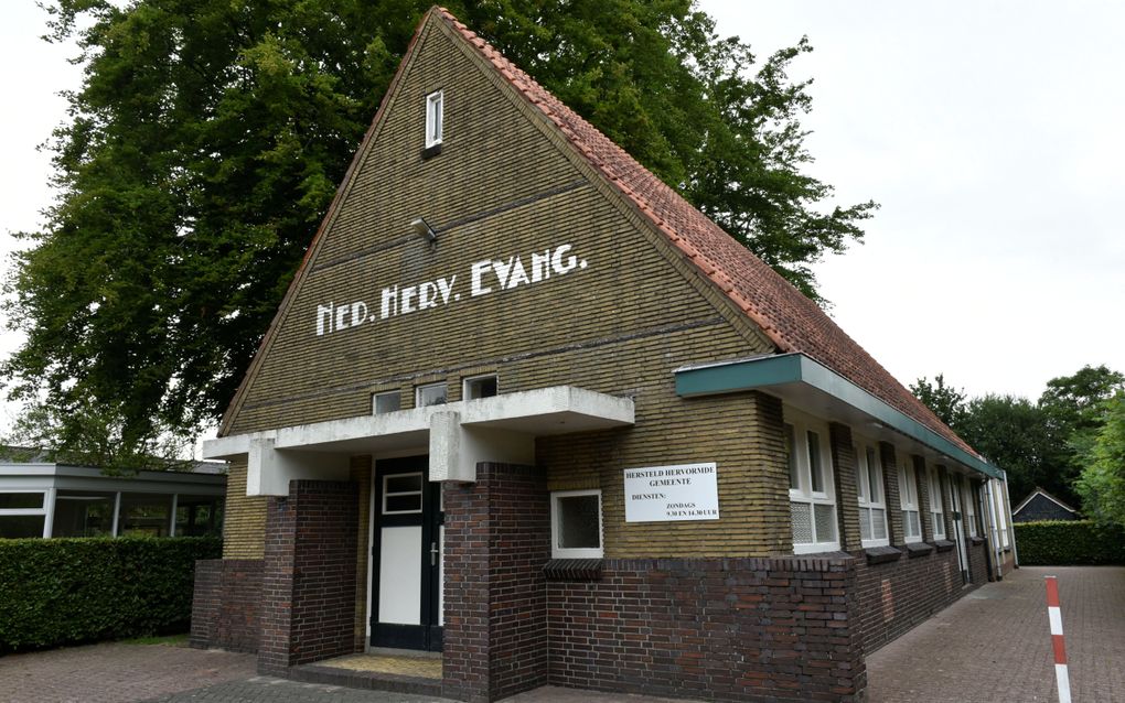 De hersteld hervormde gemeente in Hurdegaryp, bij Leeuwarden, doet dit jaar voor het eerst mee met Tsjerkepaad. De Friese kerkenroute start zaterdag weer. De gemeente in Hurdegaryp was tot en met 2005 een Nederlands hervormde evangelisatie. Ze telt momenteel 57 leden. beeld Marchje Andringa