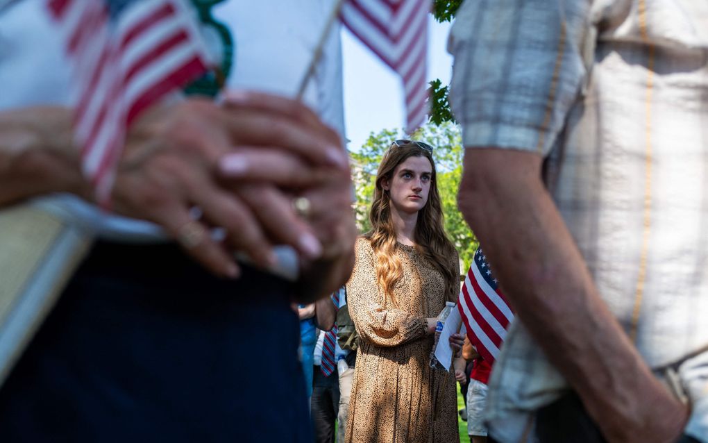 Gebedswake voor Donald Trump bij de start van de Republikeinse Conventie in Milwaukee. beeld AFP, Spencer Platt