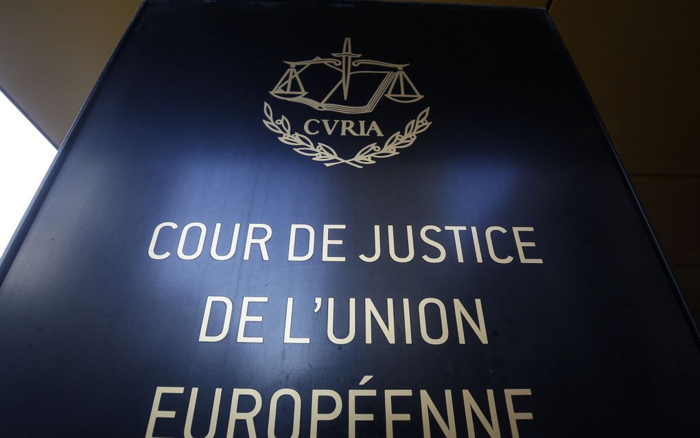 Ingang van het Europese Hof van Justitie. beeld EPA, Julie Warnand