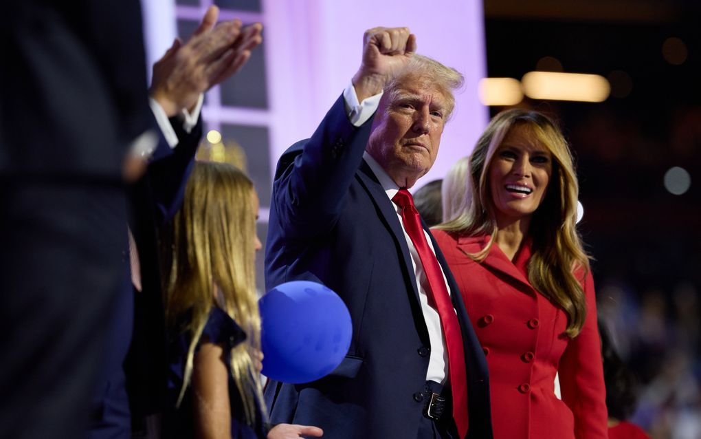 Donald Trump met zijn vrouw Melania. beeld EPA, Allison Dinner 