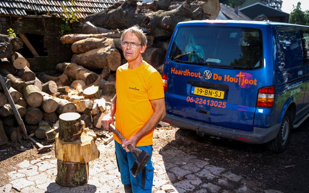 Johan Otterspeer voelt de behoefte om de blijde boodschap met anderen te delen. „Er leven nog zó veel mensen buiten Hem.” beeld Van der Wal Fotografie