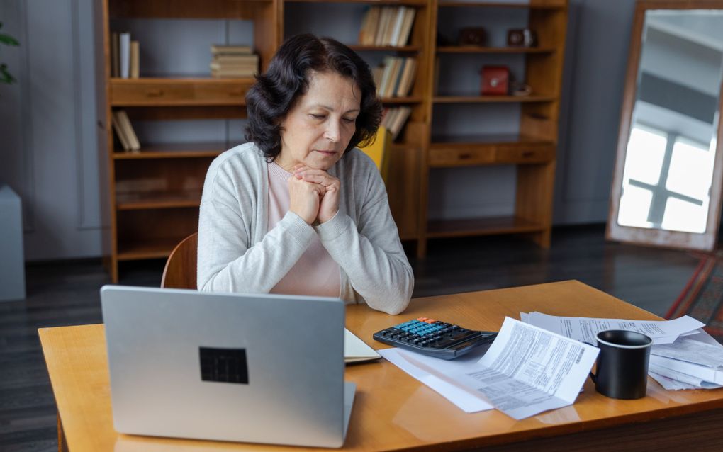 Veel vijftigers maken zich zorgen over hun financiële situatie. beeld iStock