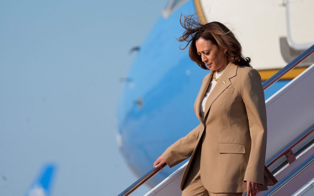 Kamala Harris arriveert in Maryland nadat ze zaterdag campagne voerde in Massachusetts. beeld AFP, Stephanie Scarbrough