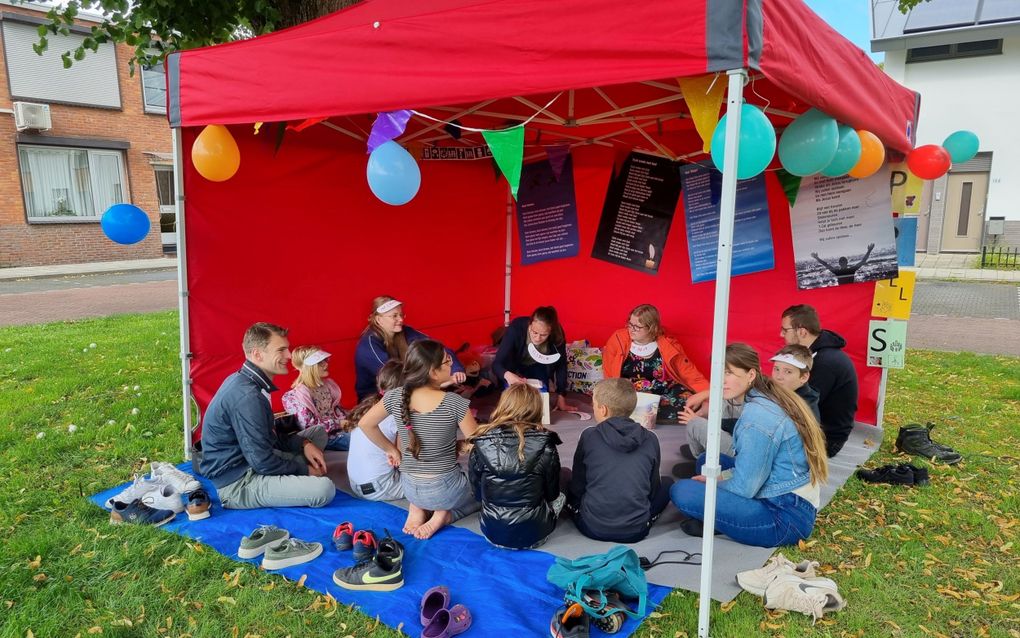 Evangelisatiewerk onder kinderen in Kerkrade. beeld Jan Bayense