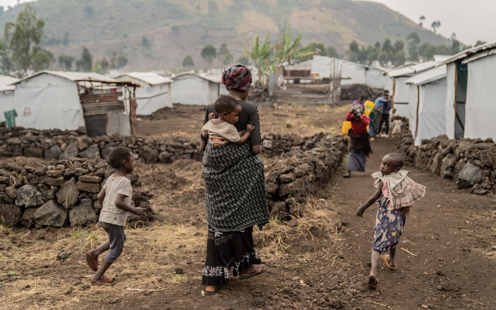 Door het aanhoudende geweld in Congo zijn miljoenen mensen op de vlucht geslagen. Deze vrouw verblijft in vluchtelingenkamp Mudja, ten noorden van de stad Goma. beeld EPA, Moise Kasereka