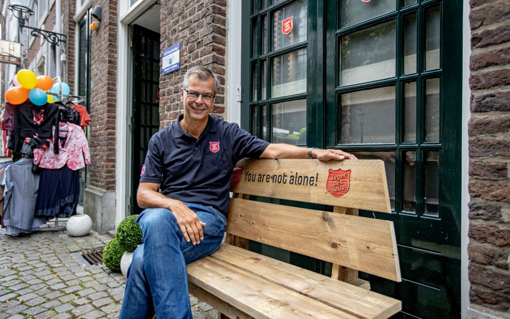 Ds. P.L.R. (Ron) van der Spoel, hier bij het inloophuis Meet en Greet van het Leger des Heils in Maastricht. beeld Jean-Pierre Geusens