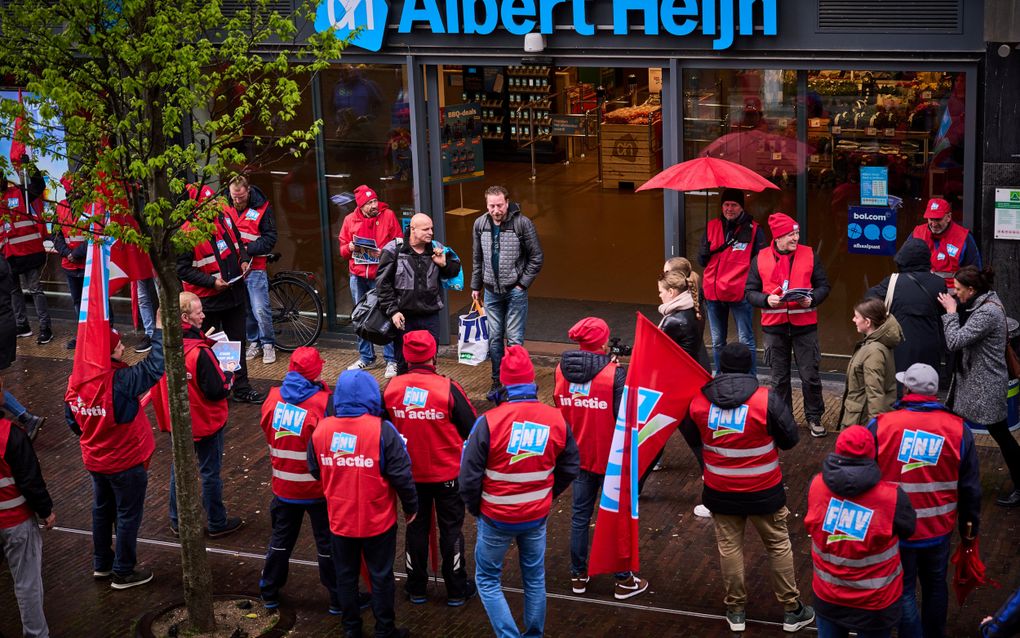 Een door vakbond FNV ondersteunde demonstratie van medewerkers van Albert Heijn. beeld ANP, Phil Nijhuis 