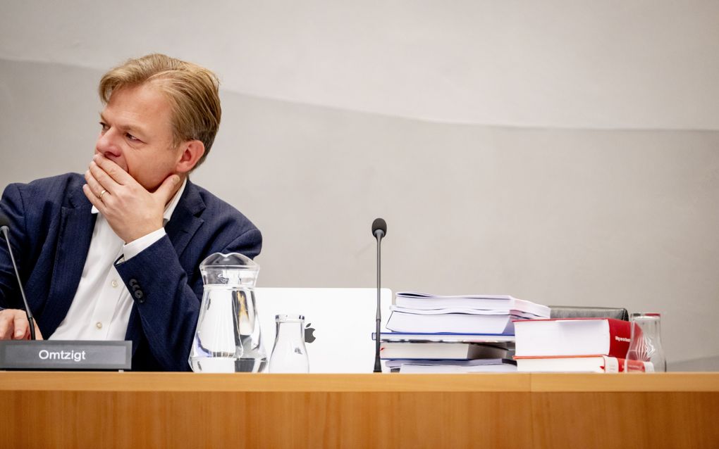 Pieter Omtzigt NSC  tijdens een overleg in de Tweede Kamer. beeld ANP, Robin Utrecht 