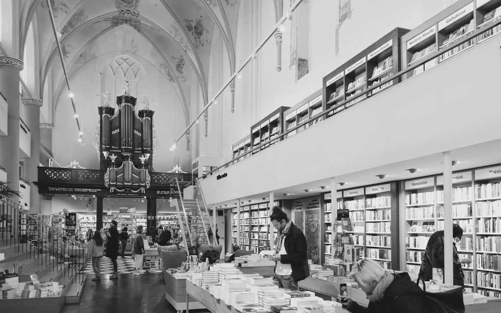 De Broerenkerk in Zwolle is sinds 2013 ingericht als boekhandel. In de kerk zijn ook een brasserie en een café gevestigd. beeld ANP/HH, Kim van Dam