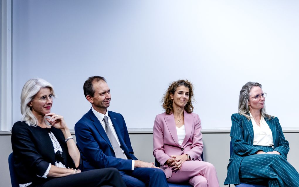 Vicepremiers v.l.n.r. Mona Keijzer (BBB), Eddy van Hijum (NSC), Sophie Hermans (VVD) en Fleur Agema (PVV)  tijdens de presentatie van het regeerprogramma van kabinet-Schoof. Het regeerprogramma is in de ministerraad vastgesteld. ANP REMKO DE WAAL