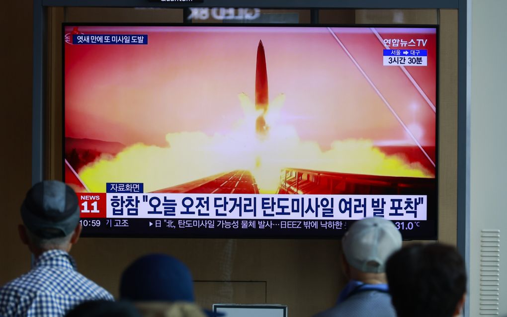 Noord-Korea lanceerde de raketten in de richting van de Oostzee. beeld  EPA, Jeon Heon-Kyun 