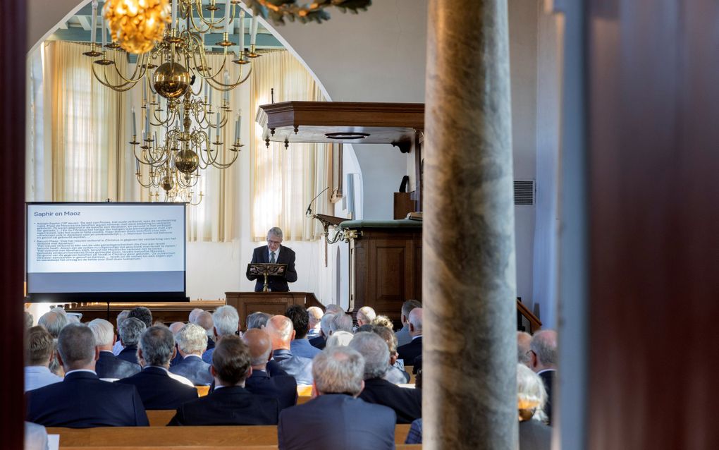 Prof. dr. M.J. Paul was een van de sprekers tijdens het najaarscongres van Stichting Studie Nadere Reformatie (SSNR) in Linschoten. beeld Erik Kottier