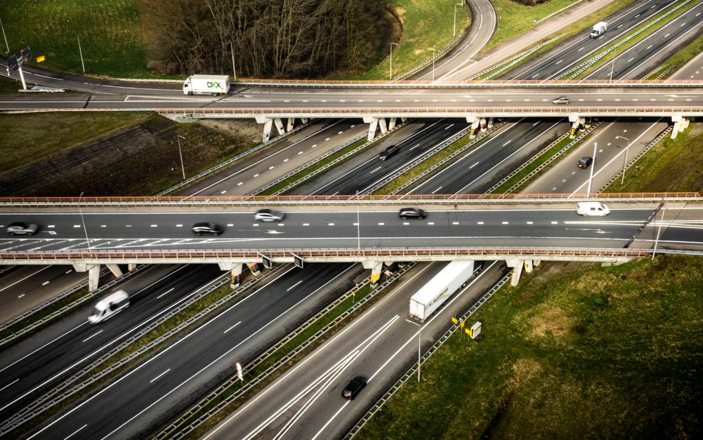 Dronefoto van knooppunt Ressen. beeld ANP, Rob Engelaar