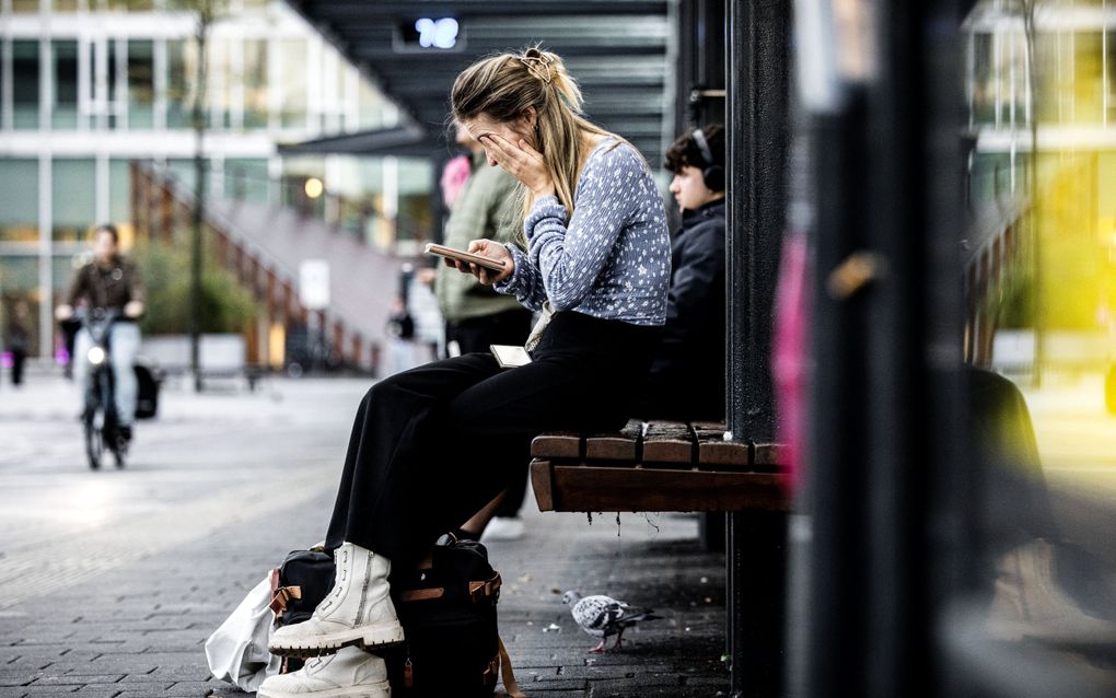 Jongeren gebruiken vooral sociale media om op de hoogte te blijven van wat er in de wereld gebeurt. beeld ANP, Rob Engelaar