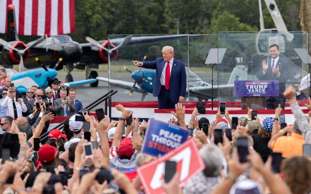 „Hoe zal de Republikeinse Partij eruitzien als Trump het veld heeft geruimd, binnenkort of over vier jaar?” beeld EPA, Grant Baldwin