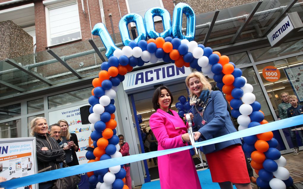 Opening van de duizendste winkel van Action, in Gorinchem. Het snelgroeiende bedrijf trekt veel jonge consumenten. beeld Action