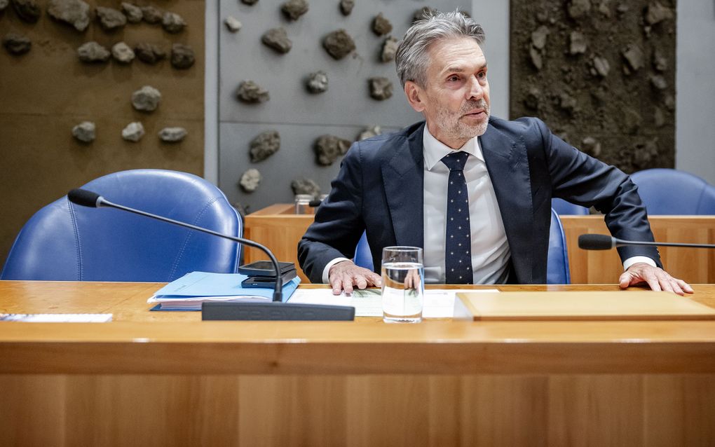 Minister-president Dick Schoof voorafgaand een debat in de Tweede Kamer over de begroting van het ministerie van Algemene Zaken. beeld ANP, Remko de Waal