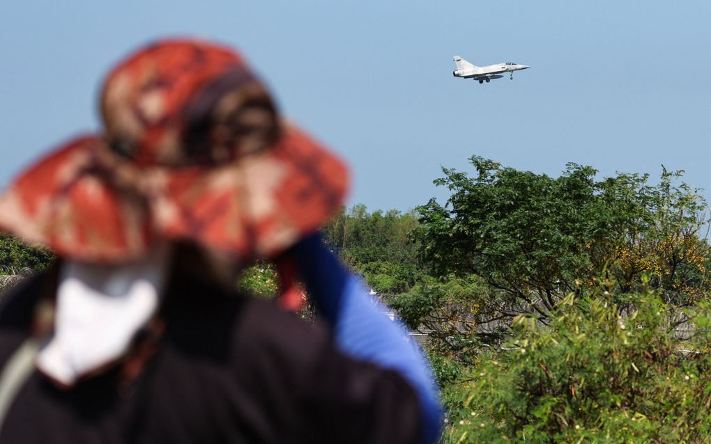 Een Air Force Mirage 2000 van China doet maandag mee aan de oefening in de buurt van Taiwan. beeld AFP, I-Hwa CHENG