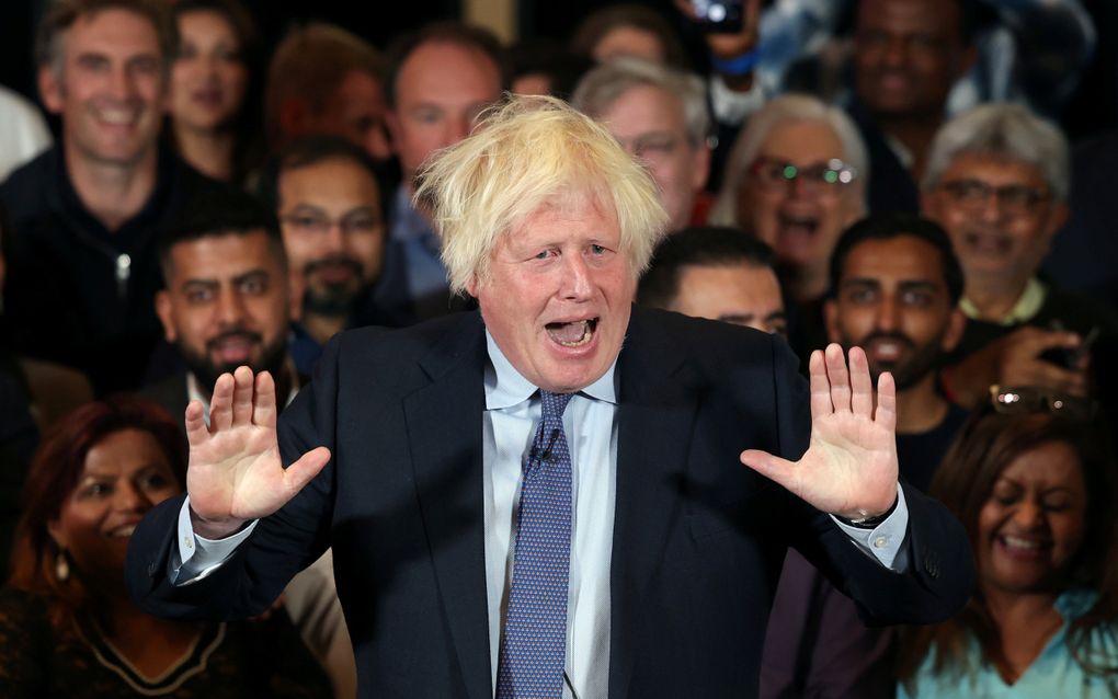 Oud-premier Boris Johnson voert campagne voor zijn partij tijdens een bijeenkomst in Londen deze zomer. beeld EPA, Andy Rain