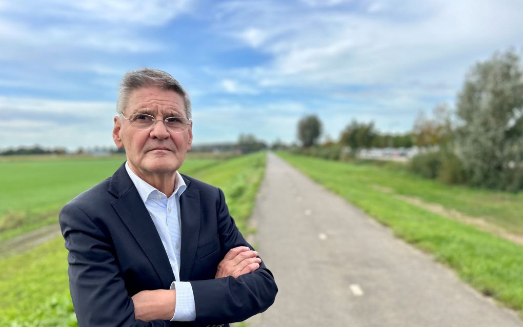 Kees Jan Vet, dijkgraaf van waterschap Brabantse Delta is bezorgd over de bouwplannen van het kabinet. beeld Wim Eikelboom