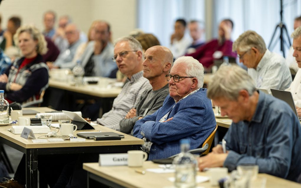 Vergadering van de generale synode van de Nederlandse Gereformeerde Kerken vrijdag in Elspeet, in conferentiecentrum Mennorode. beeld André Dorst