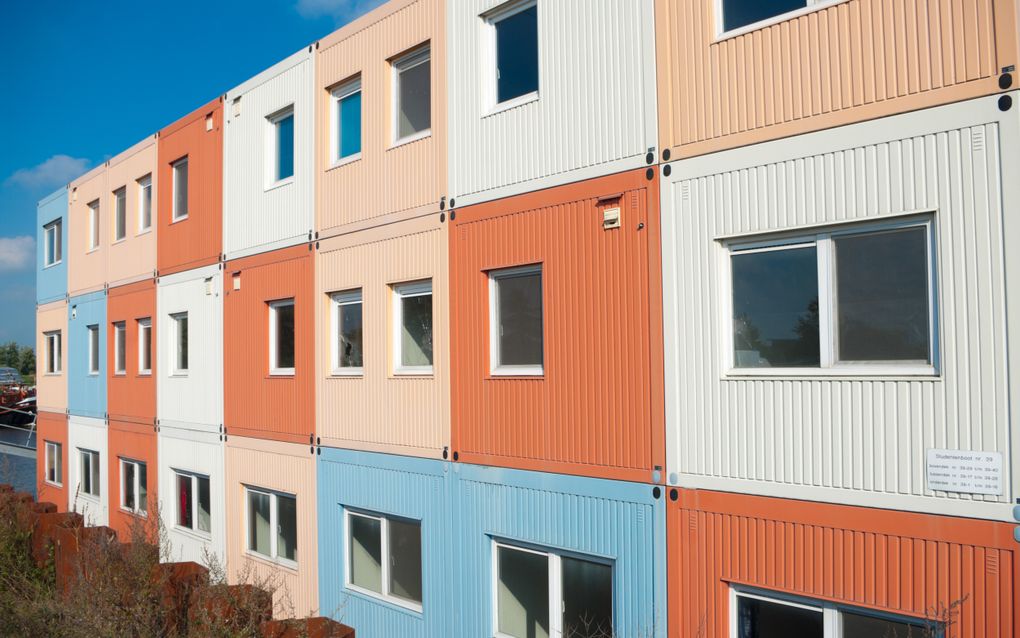 Containerwoningen voor studenten in Zwolle. Meestal worden die ergens neergezet en na verloop van tijd weer weggehaald. beeld iStock