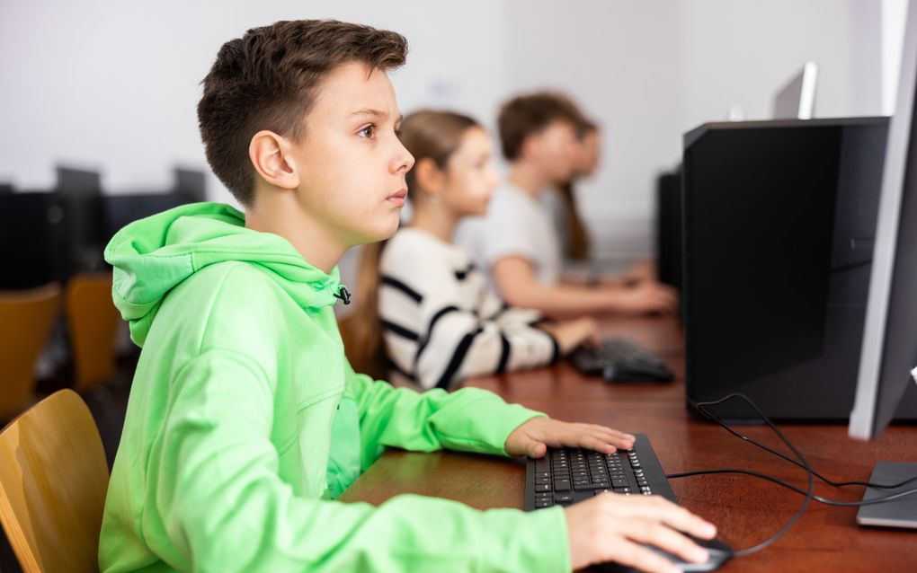 „Kunstmatige intelligentie op school afwijzen of ondoordacht inzetten heeft geen zin.” beeld iStock