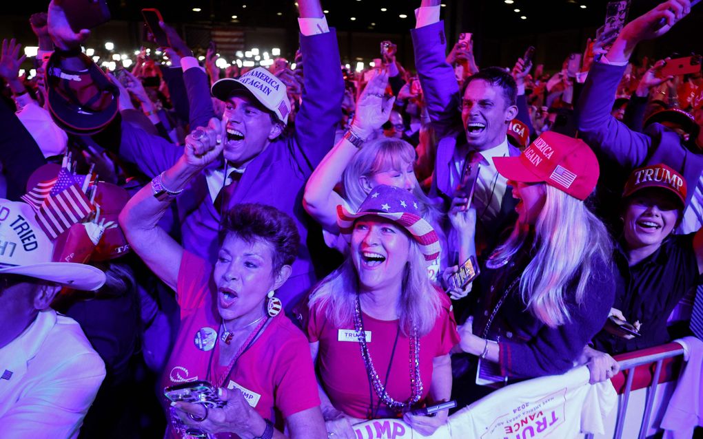 Vreugde bij Trumpsupporters in West Palm Beach, Florida. beeld AFP, Chip Somodevilla