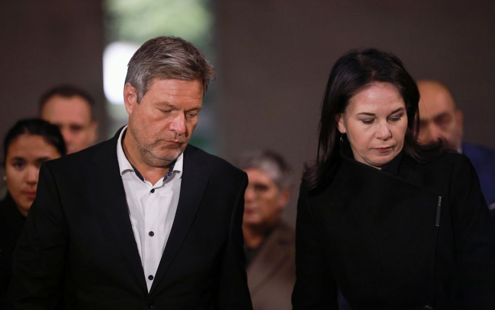 De Duitse minister van Economie Robert Habeck (l.) en de Duitse minister van Buitenlandse Zaken Annalena Baerbock. beeld EPA, Clemens Bilan