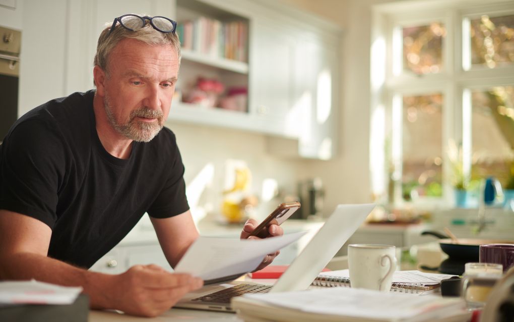 Bij een huishoudinkomen van 40.000 euro betaalt een eenverdiener acht keer zo veel belasting als tweeverdieners die elk de helft van dat bedrag inbrengen. beeld iStock