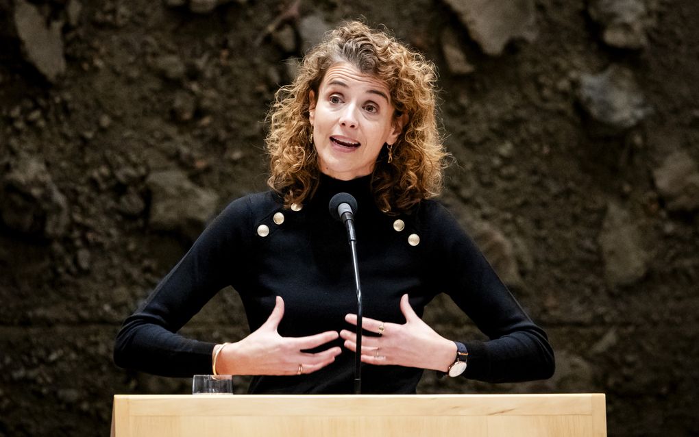 Sophie Hermans, minister van Klimaat en Groene Groei, in de Tweede Kamer tijdens een vervolgdebat over de vaststelling van de begrotingsstaat van haar ministerie. beeld ANP, Sem van der Wal