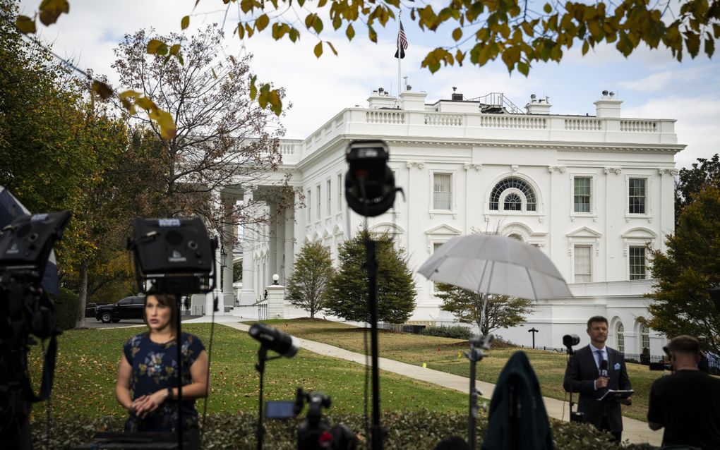 Er lopen op dit moment nog vier zaken tegen Donald Trump. Maar het Witte Huis is een veilig toevluchtsoord. beeld EPA, Graeme Sloan