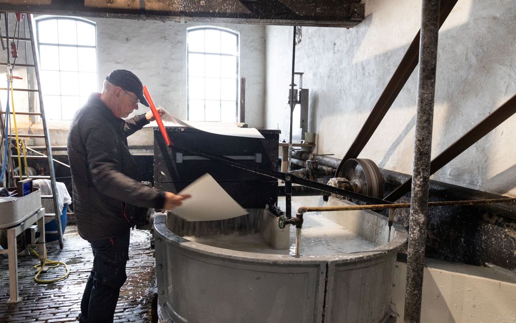 Papierfabriek De Middelste Molen in Loenen. beeld RD, Anton Dommerholt