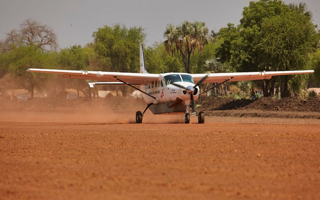 Een MAF-vliegtuig in Zuid-Sudan. beeld Jaco Klamer