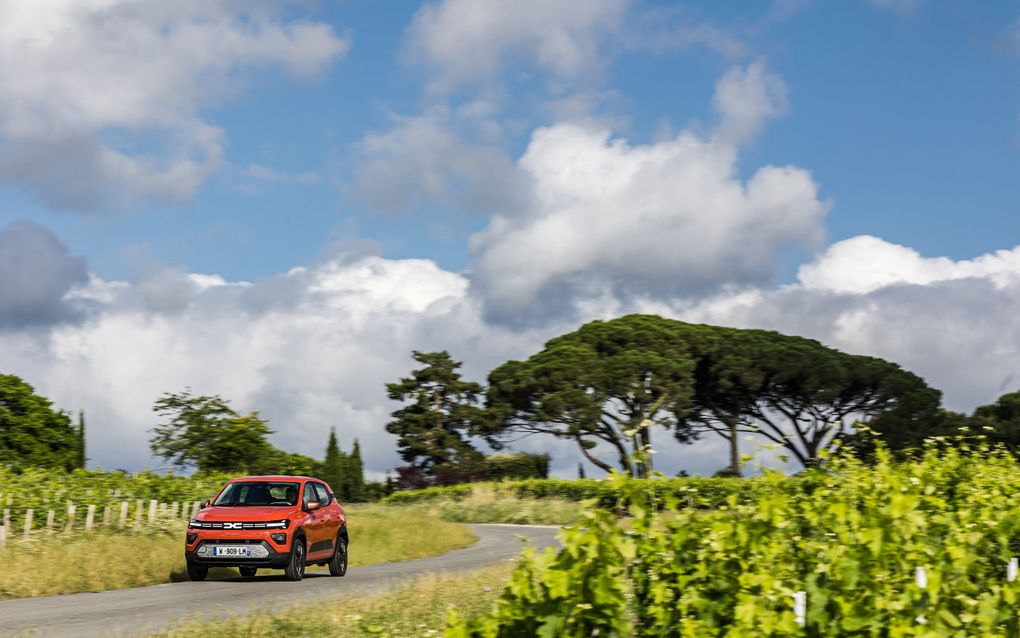 De goedkoopste nieuwe elektrische auto in Nederland is de Dacia Spring Electric 45. beeld Dacia