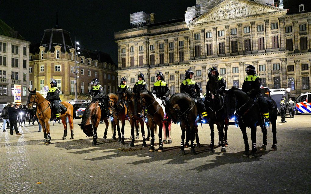 De Dam in Amsterdam, woensdagavond. beeld AFP, Nick Gammon