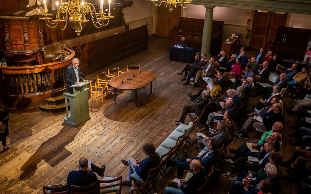 Het symposium over Jan de Liefde vond vrijdag plaats in de kerk van diens jeugd: de Amsterdamse Singelkerk. Een van de sprekers was dr. G.J. van Klinken. beeld Ronald Bakker