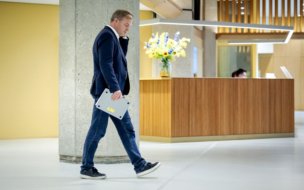 Pieter Omtzigt (NSC) in het Tweede Kamergebouw, kort voordat hij liet weten dat hij het een periode rustig aan zou doen. beeld ANP, Robin van Lonkhuijsen