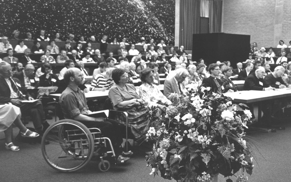 Bezoekers van het jubileumcongres van CWN aan de Vrije Universiteit in Amsterdam in 1993. beeld RD