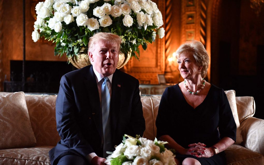 Beoogd minister van Onderwijs Linda McMahon krijgt van Donald Trump de taak haar eigen ministerie af te breken. beeld AFP, Nicholas Kamm