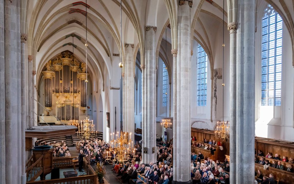 Ruim 300 bezoekers koersten zaterdag richten Amersfoort om naar lezingen over de lofzang van Maria te luisteren. beeld Ruben Schipper