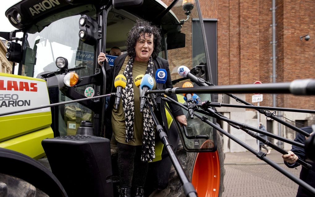 Partijleider Caroline van der Plas arriveert in 2021 per trekker op het Binnenhof. beeld ANP, Remko de Waal