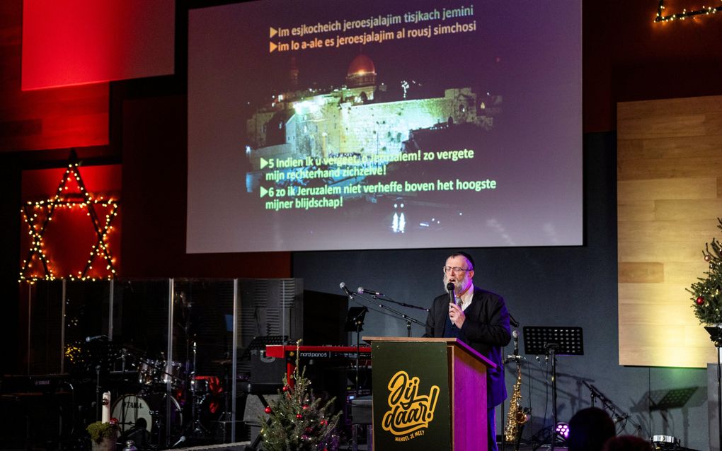 Rabbijn Shmuel Katz sprak donderdagavond in Apeldoorn over het thema ”Israël, hoe nu verder?” beeld André Dorst